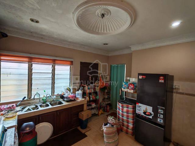 Renovated & Extended unit! matured location! near shoplots and school! 1