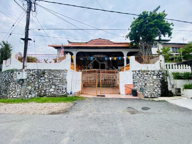 CORNER Double Storey Semi D Ampang Jaya Renovated Below Market Value 1