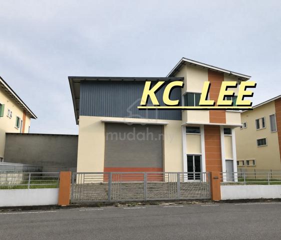 Semi D Industrial For RENT @ Asas Jaya , Permatang Tinggi 1