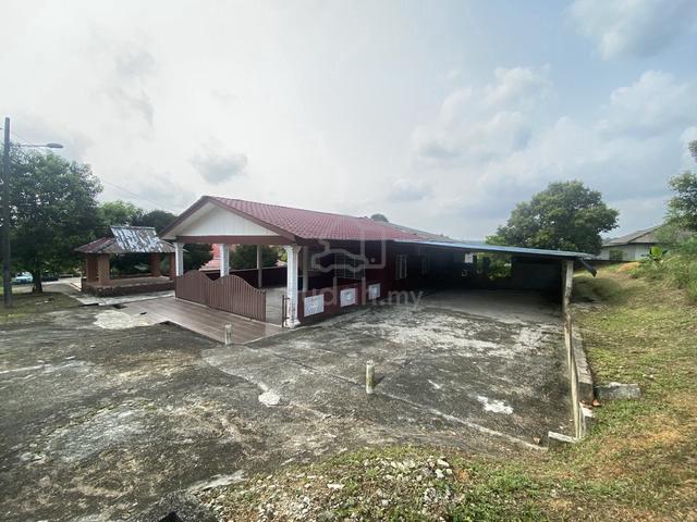 Banglo Kg Seri Delima, Kota Tinggi 1