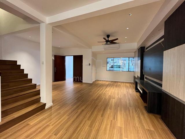 (For Rent) Hui Sing Stampin - Double Storey with Long Car Porch 4