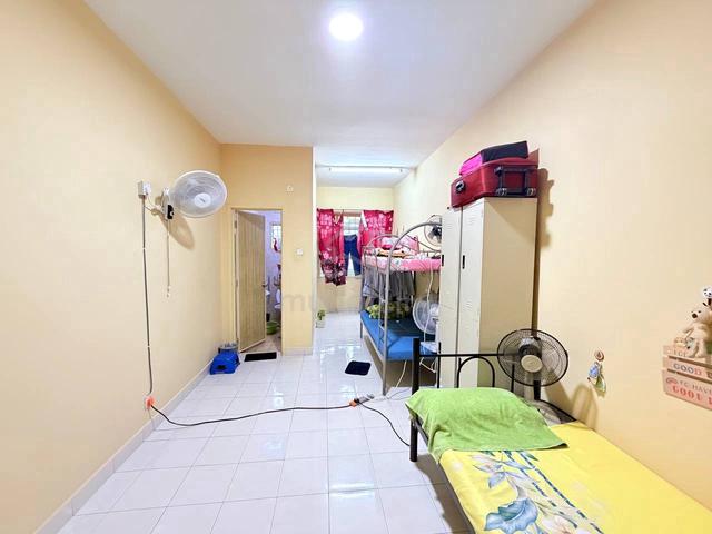 Pangsapuri Sri Ixora 1