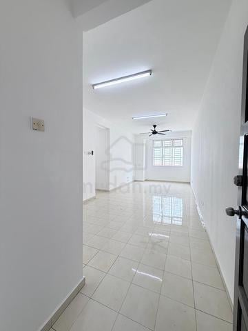 Indah Court Apartment (Bukit Indah) 1