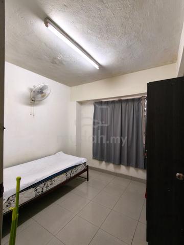 Room for rent in SS15, Subang Jaya - Female only unit, near LRT 1