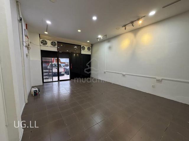 Bayu Tinggi, Klang-Ground Floor Shoplot For Rent 1