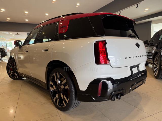 2025 Mini COUNTRYMAN 2.0 JOHN COOPER WORKS NFL 6A - 3