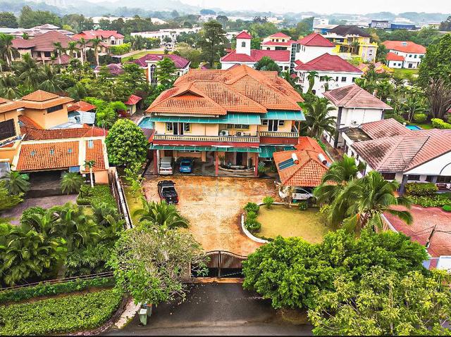 Double Storey Bungalow Country Heights Kajang 1