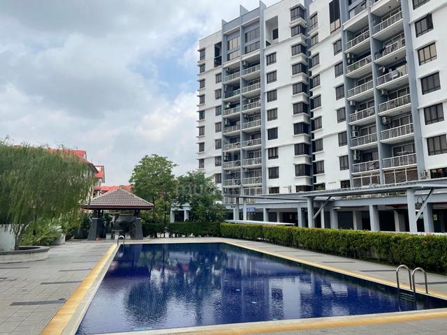 Laman Tasik 1