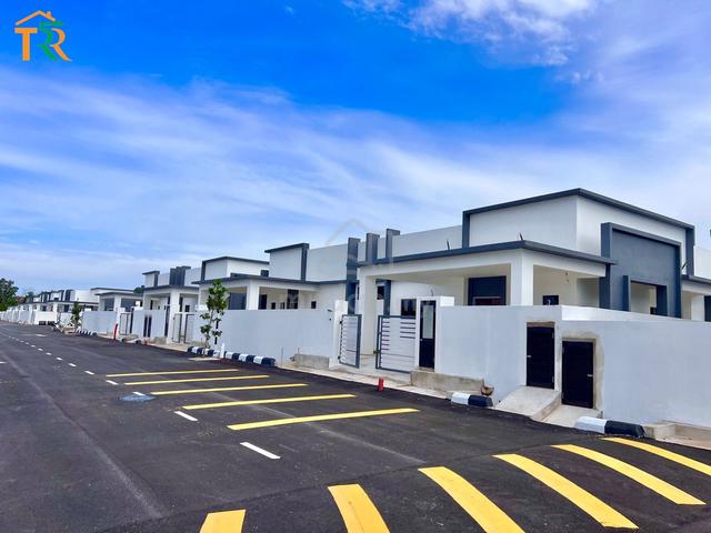 Semi-D Setingkat Besar Di Indera Mahkota, Kuantan(45x80/Big Built Up) 1