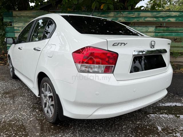 2011 Honda CITY 1.5L I-VTEC Tip-top condition - 2