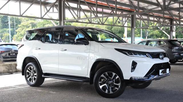 Toyota Fortuner VRZ 2.8AT - 2