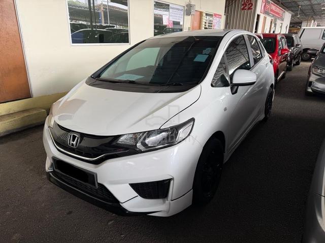 2015 Honda JAZZ 1.5 E (FREE WARANTY, TINTED) - 2