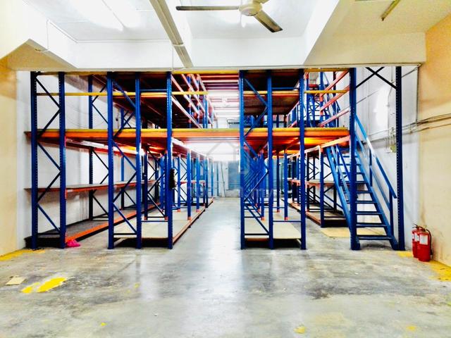 Shop lot Puchong Storage Factory Rent 1