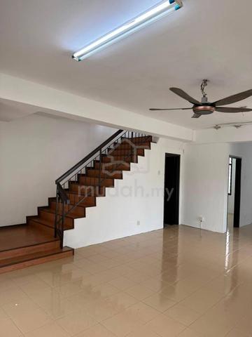 Taman Sri Pulai Perdana Double Storey Corner For Sale 1