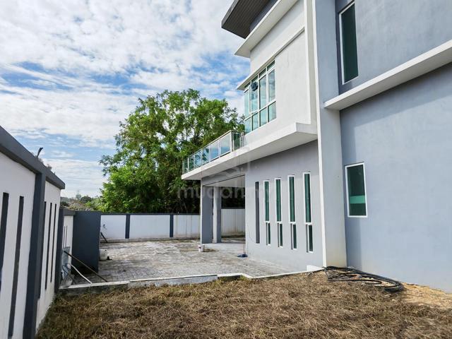 HUGE 💥 MODERN DESIGN 💥 2-Storey bungalow at Sg Merab Kajang 4