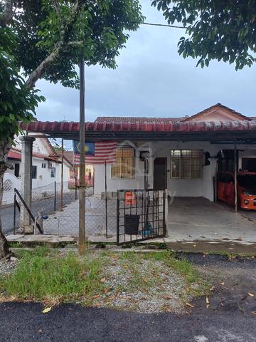 rumah teres end lot untuk di jual 1
