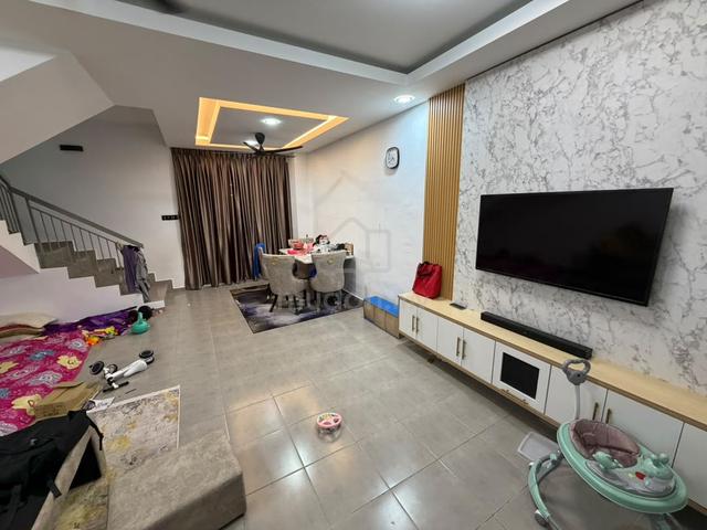 [RENOVATED] 2 Storey Terrace, Taman Scientex, Kundang Jaya, Rawang 1