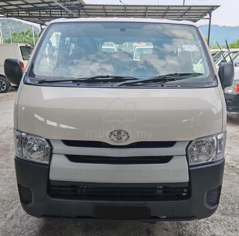 2017 Toyota HIACE 2.5 ENHANCED (M) - 3