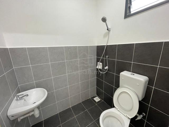 【Welcome Luck 】YARRA PARK BANDAR PUTERI JAYA -Single Storey Terrace 5