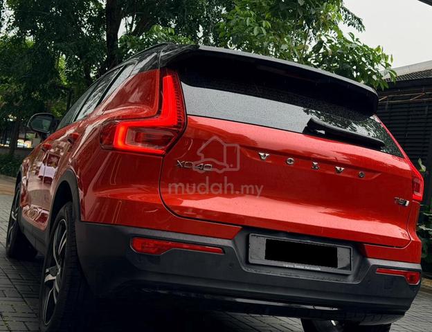 FULL SERVICE⭐ Volvo XC40 2.0 T5 AWD R-DESIGN 2021 - 4