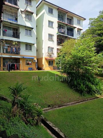 Mawar Apartment (Taman Bunga Raya) 1