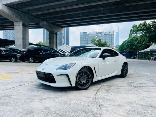2023 Toyota GR86 2.4 RZ (M) Enkei RS05RR Rim 4.5B - 1