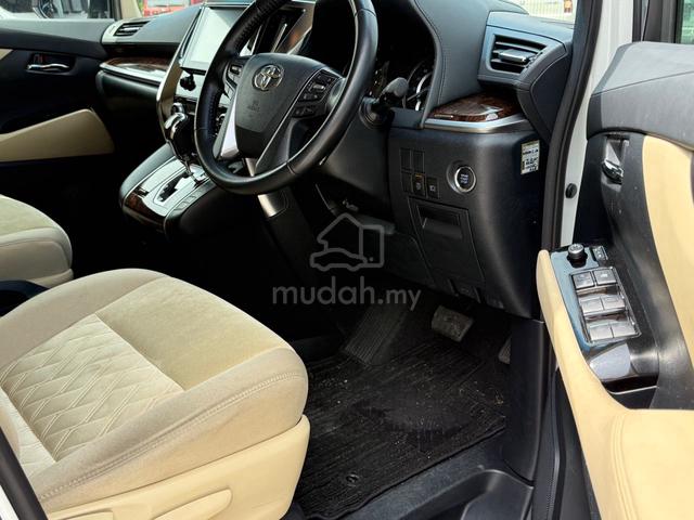Toyota ALPHARD 2.5 X 8 SEATER 2x POWER DOORS 2022 - 4