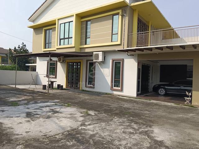 2 Storey Corner Lot with Extra Land At Desa Mayang Sari 1