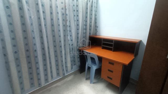 Downstairs Room , Rental Inclusive Aircond and Internet, SS2 PJ 1