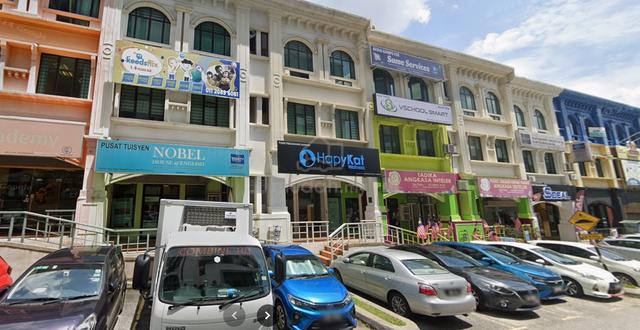 Ground Floor Shop, Next to Kinrara BK5 LRT, Bukit Jalil, Puchong 1