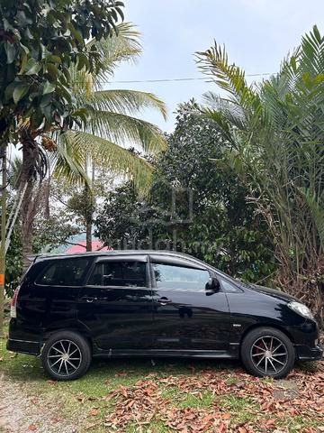 2010 Toyota INNOVA 2.0 E MY05 AN40 FACELIFT (A) - 5