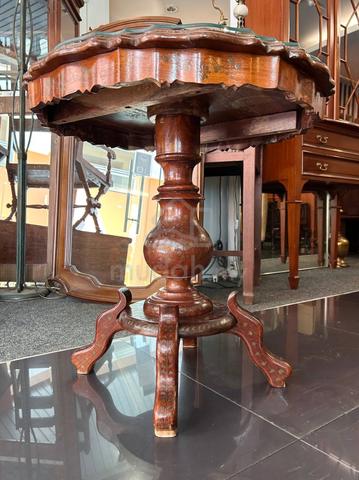 Carousel Image
