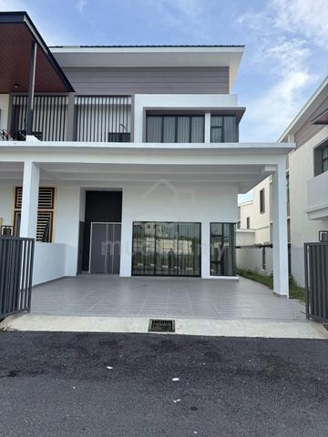 Fully Furnished Double Storey Semi-Detached House For Rent in Kulim 1