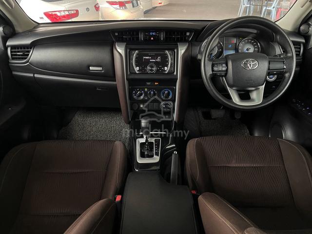 2019 Toyota FORTUNER 2.4 4X4 VRZ TRD - 1Y WARRANTY - 5