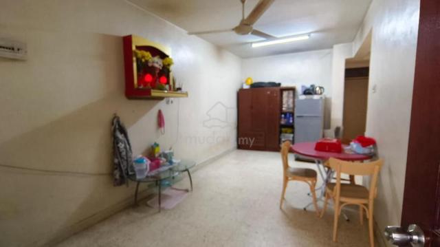 Turquoise Apartment 1
