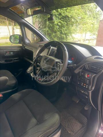 Toyota NOAH 2.0 X HIGH SPEC (2018/2022) - 3