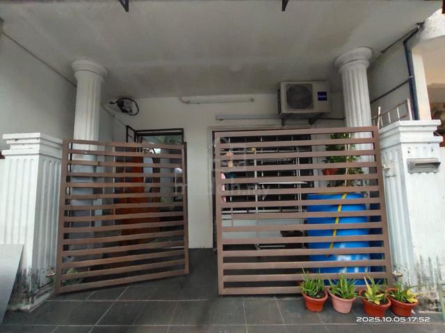 2storey terrace intermediate ligamas, jalan meranti, batang kali 1