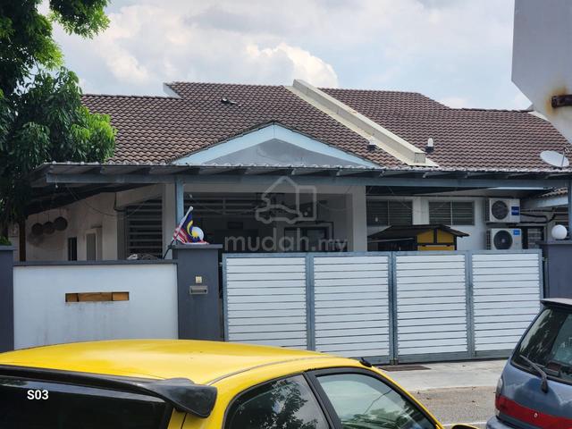 single storey corner big house 1