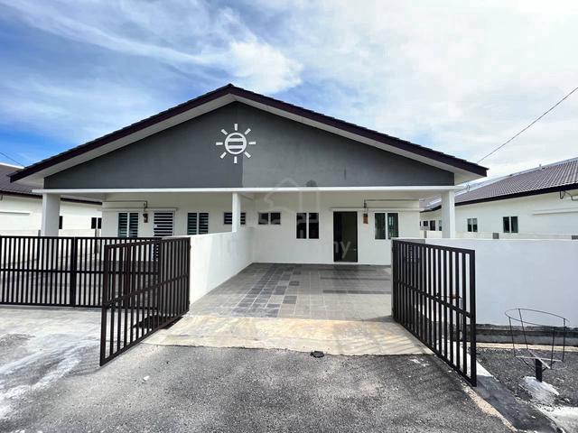 Bandar Teluk Intan, Rumah Semi D Unit Baru [Full Loan + Cashback 35K 1