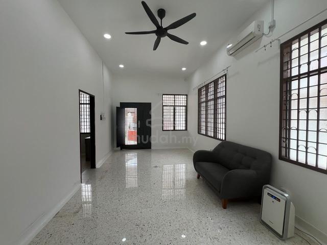 Cheap / Taman Bukit Mewah @ Tampoi / 1 Sty Semi Detached / Part Furnis 1