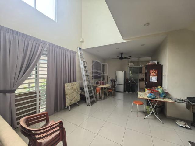 2.5 Storey Semi D | Persiaran Taman Bukit | Low Density 1