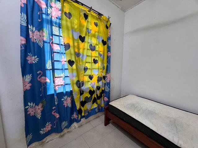 Bilik Sewa Wanita Taman Seri Impian, 86000 Kluang 1