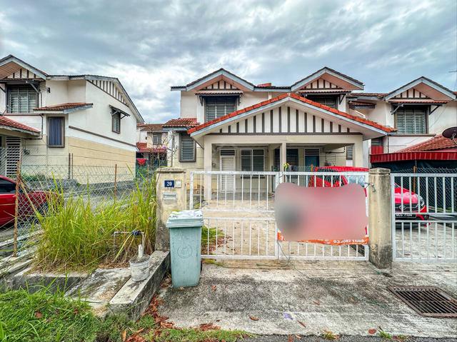 Termurah endlot Double storey terrace taman salak perdana,salak tinggi 1