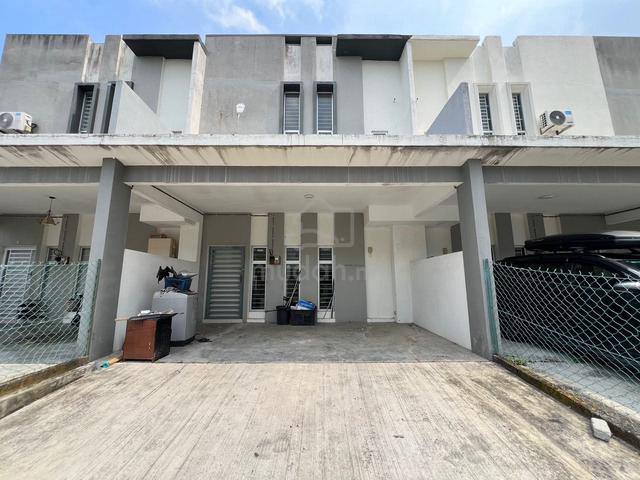 Bandar Layangkasa double storey terrace house for rent 1