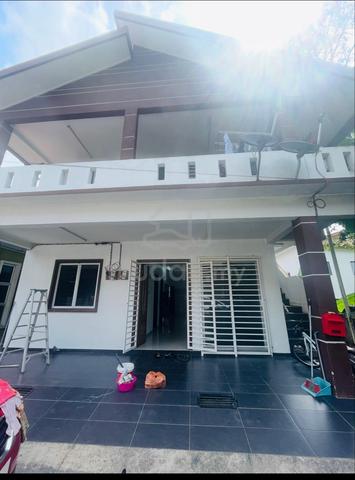 Townhouse Desa Makmur batu 10 1/4 Gombak with balcony 1