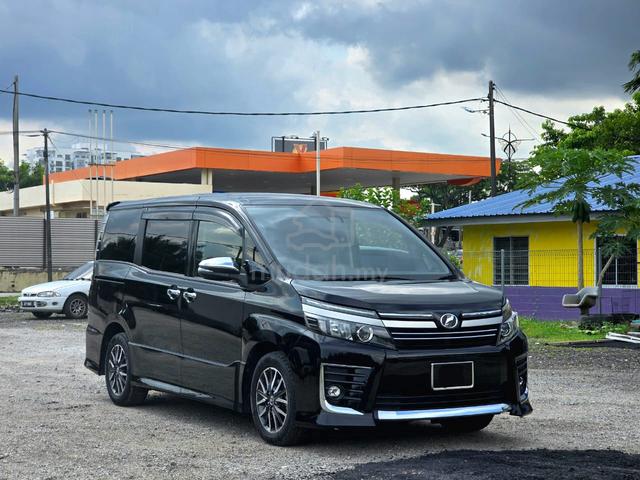 2017 Toyota VOXY 2.0 ZS KIRAMEKI II (A) MPV - 1