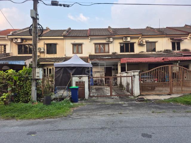 Double Storey Terraced at USJ 2 Subang Jaya for Sale 1