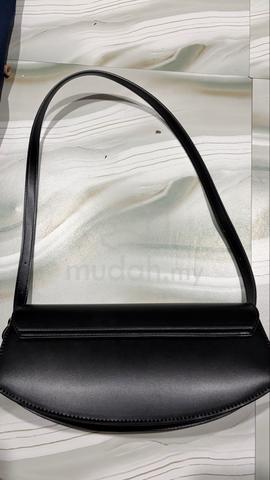 Carousel Image