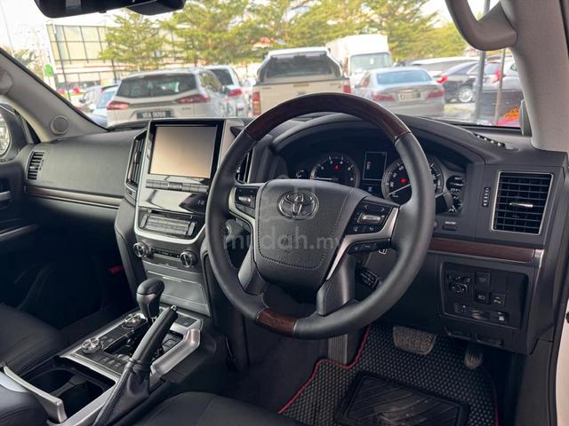 2017 Toyota LANDCRUISER 4.6 (A) Boleh Loan - 5