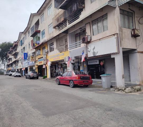 Facing Main Road Ground Floor Shoplot Malim Jaya 1